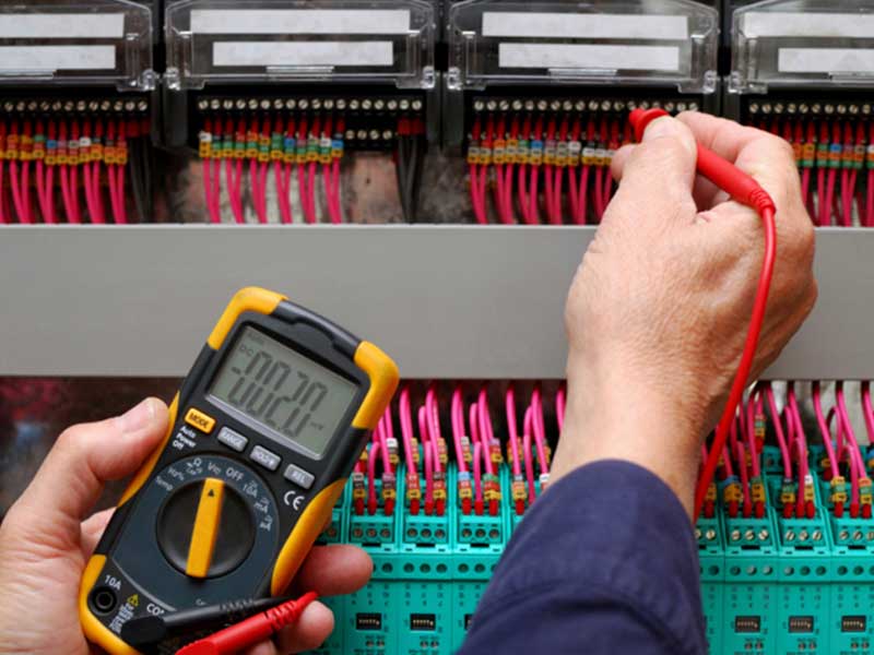 Electrical contractor 